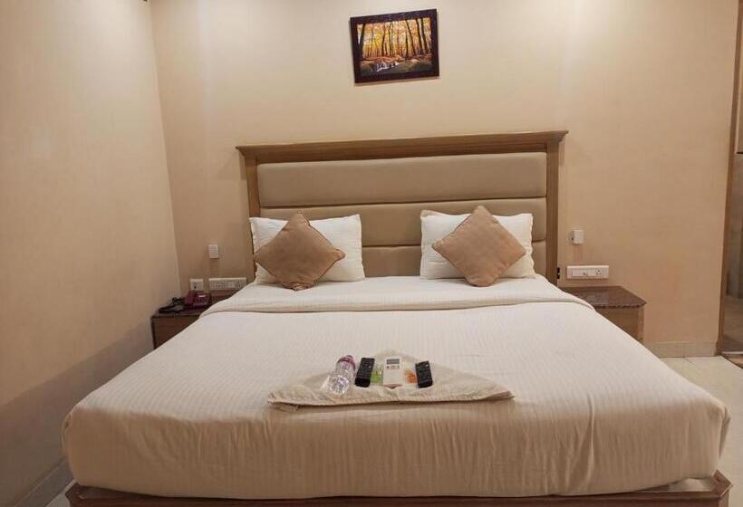 בית מלון כפרי Bairav Grand Madurai