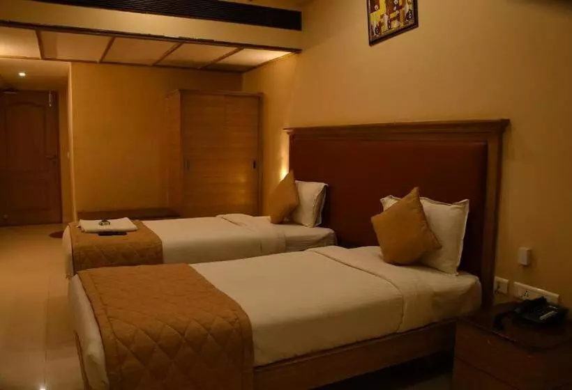 ホテル Bairav Grand Madurai