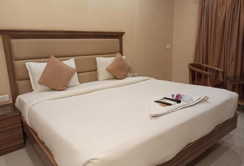 בית מלון כפרי Bairav Grand Madurai