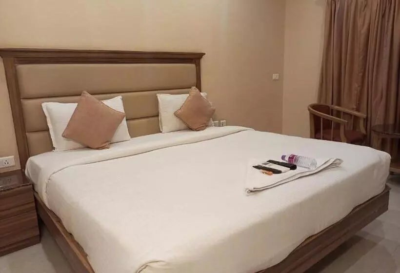 ホテル Bairav Grand Madurai
