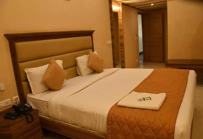 ホテル Bairav Grand Madurai
