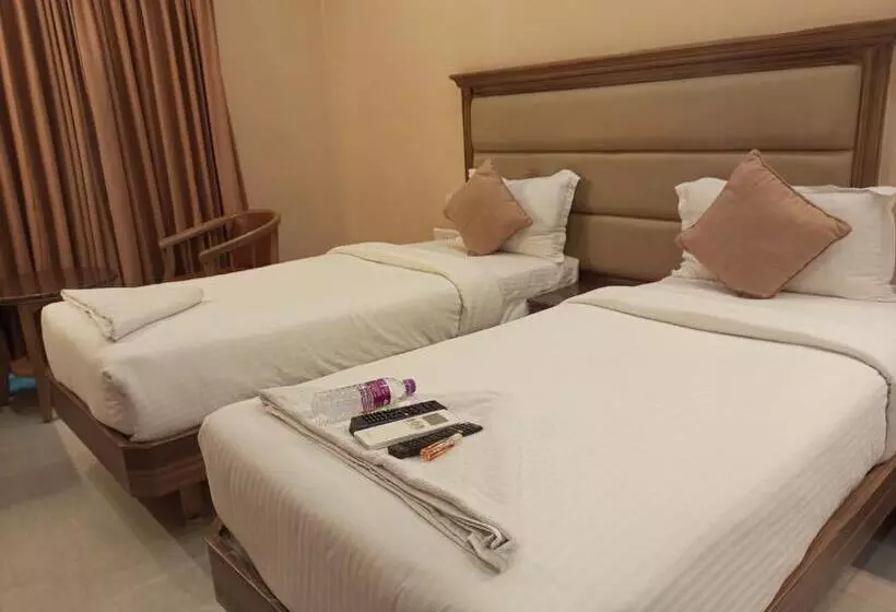 ホテル Bairav Grand Madurai