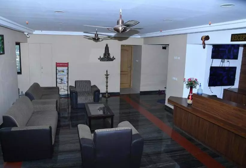 ホテル Bairav Grand Madurai