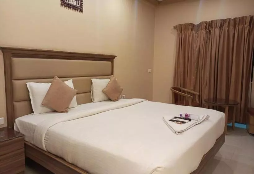 ホテル Bairav Grand Madurai