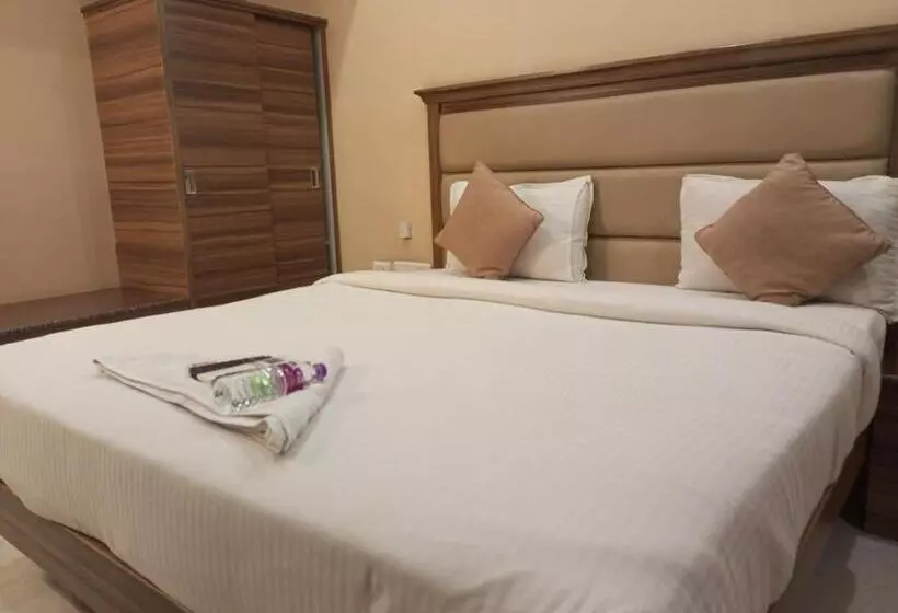 ホテル Bairav Grand Madurai