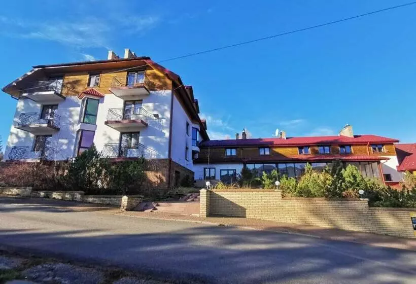 Hotelli Centrum Wypoczynkowo   Konferencyjne Bogdanka W Kalnicy