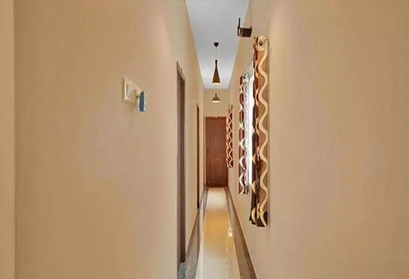 هتل Fabexpress Joel Inn   Nr St Thomas Mount Church & Grand Mall & Phoenix Marketcity Chennai
