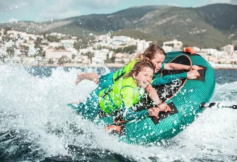 Hotelli Intense Boutik Hôtel