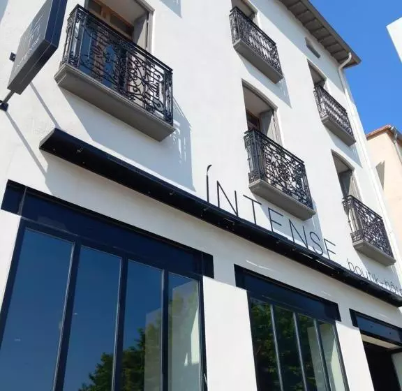 Hotelli Intense Boutik Hôtel