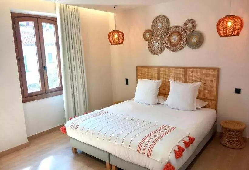 Hotelli Intense Boutik Hôtel