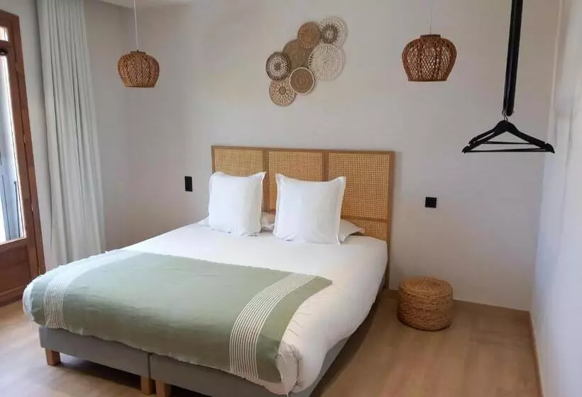 Hotelli Intense Boutik Hôtel