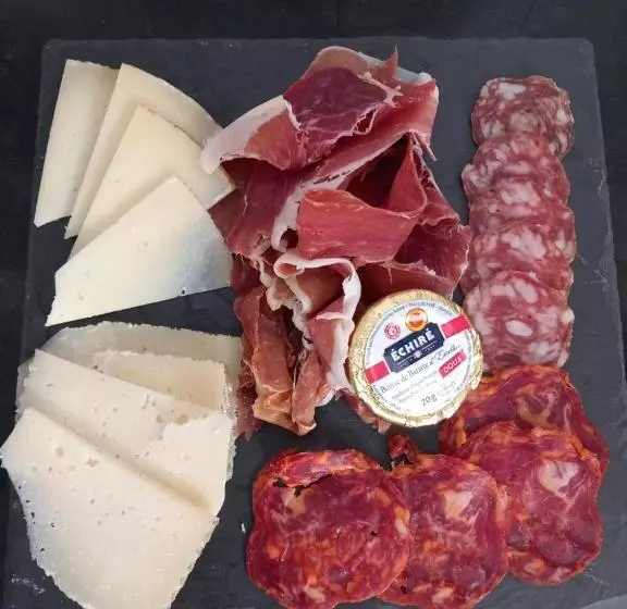 Hotelli Intense Boutik Hôtel