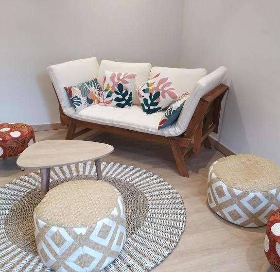 Отель Intense Boutik Hôtel