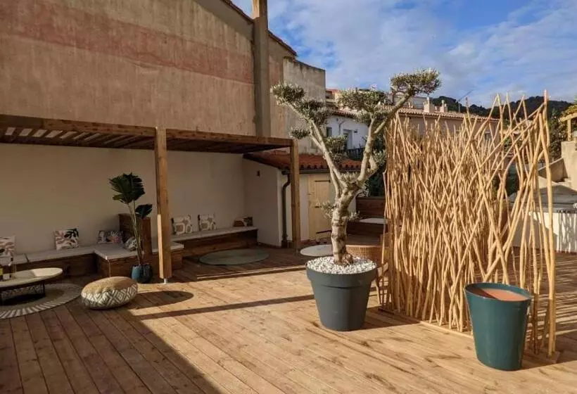 Hotelli Intense Boutik Hôtel