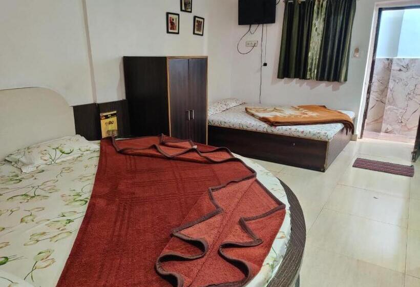 Jain Hotel,pachmarhi