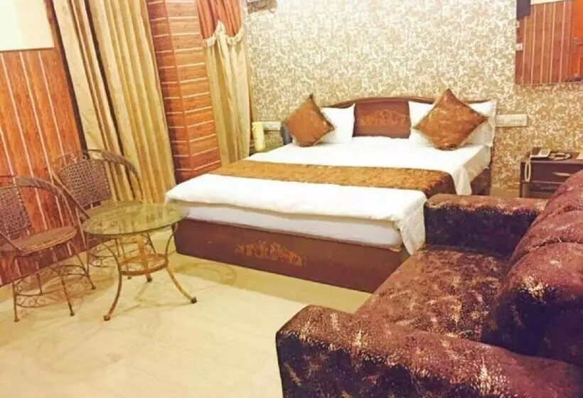 هتل M.a International, Amritsar