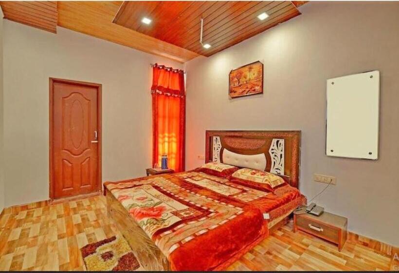 בית מלון כפרי M.a International, Amritsar