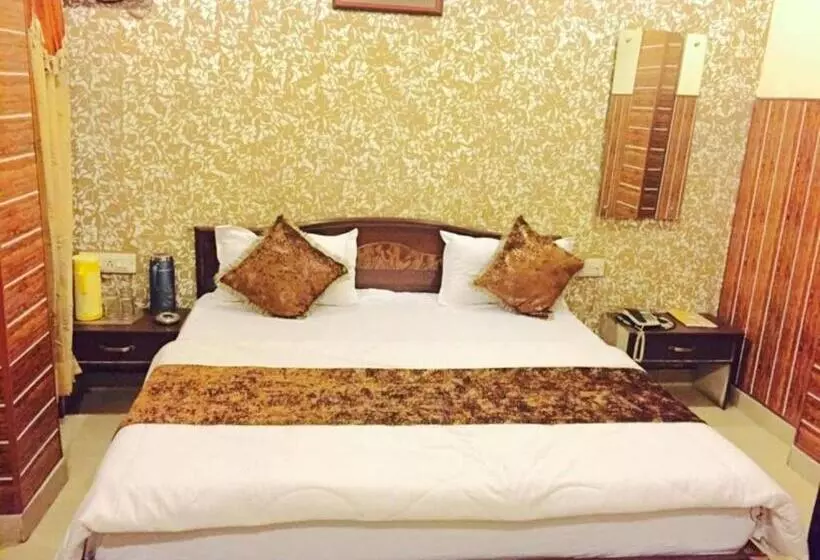 هتل M.a International, Amritsar