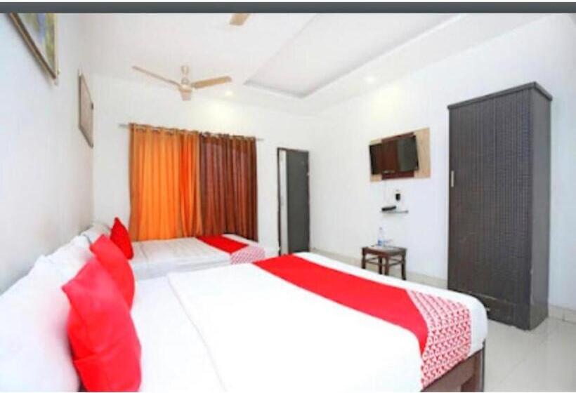 בית מלון כפרי M.a International, Amritsar