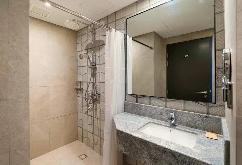 هتل Mercure Mactan Cebu