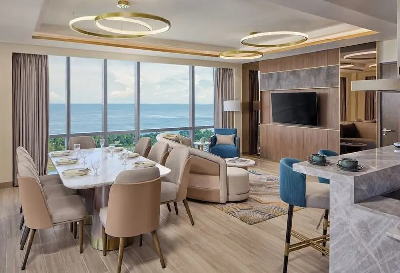 هتل Mercure Mactan Cebu