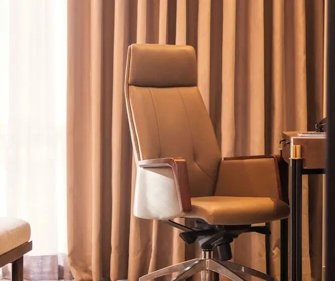 هتل Mercure Mactan Cebu