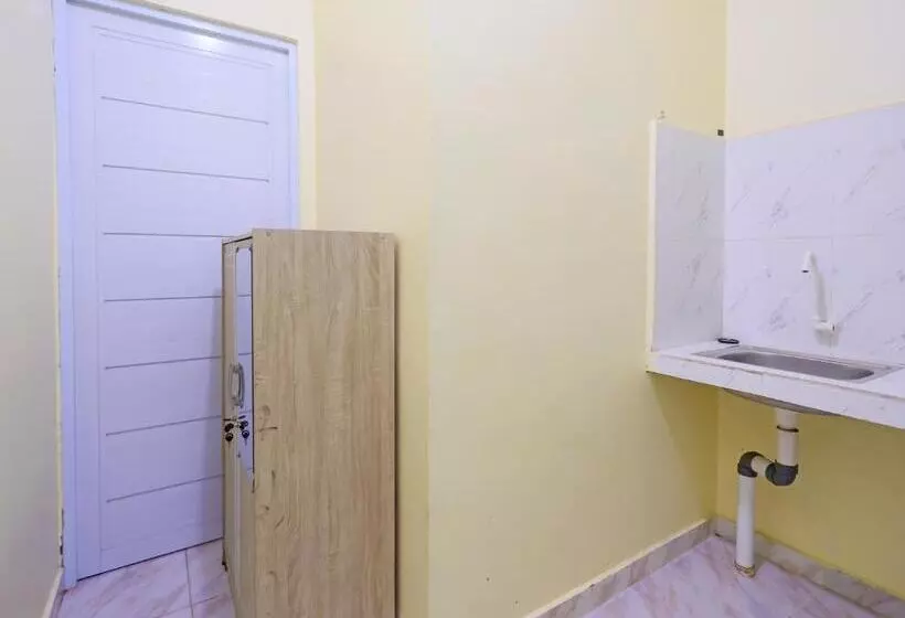 ホテル Oyo 91974 Alfisal Syariah