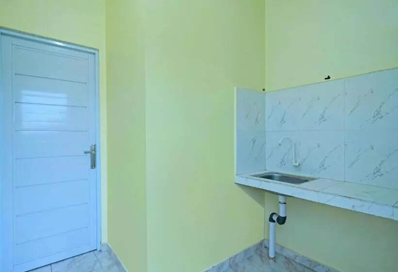 ホテル Oyo 91974 Alfisal Syariah