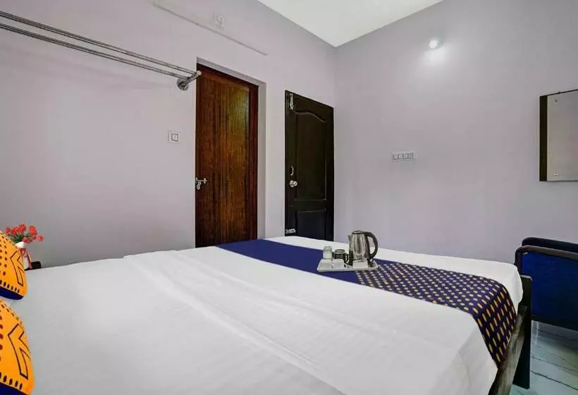 Hotelli Spot On 804461 Shalom Palace Residency
