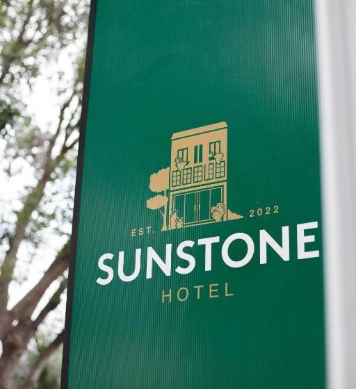 Hotel Sunstone