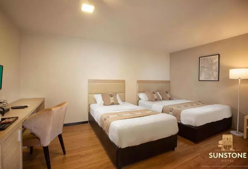 Hotel Sunstone