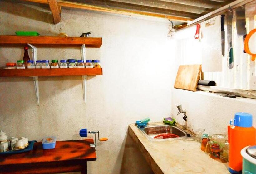 ペンション Hiriketiya Green Hill Home