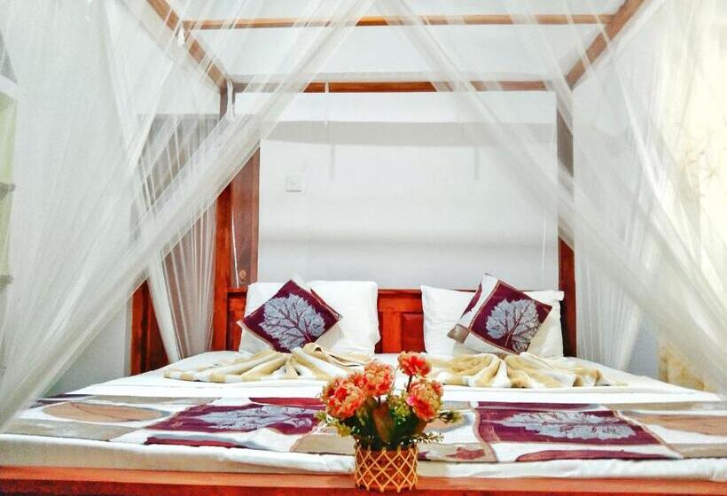 ペンション Hiriketiya Green Hill Home