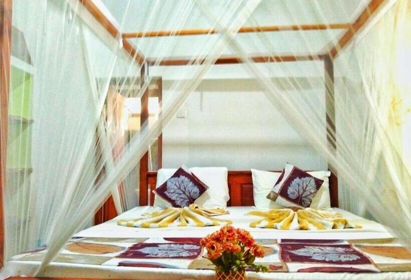 ペンション Hiriketiya Green Hill Home