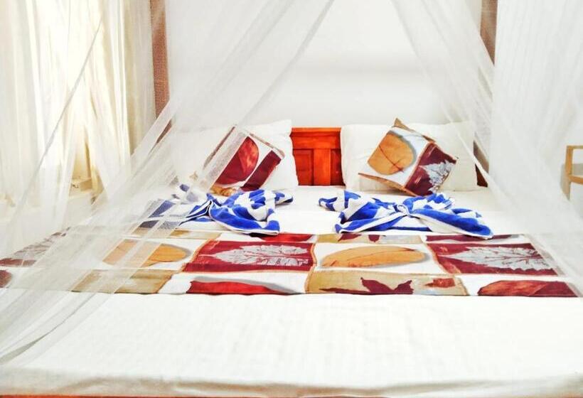 ペンション Hiriketiya Green Hill Home