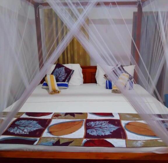 ペンション Hiriketiya Green Hill Home