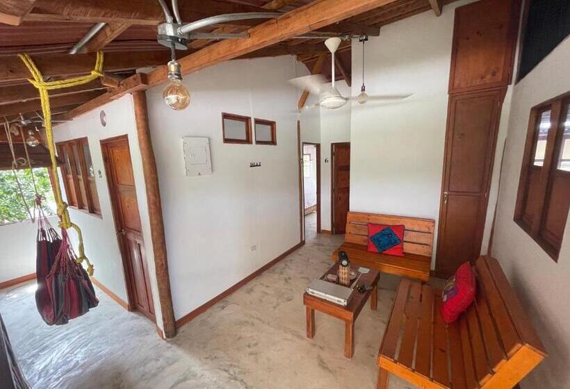 پانسیون Casa Palum Prívate Room Share Bathroom