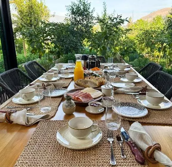 استراحتگاه Viscas Lodge