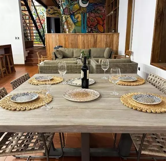 استراحتگاه Viscas Lodge