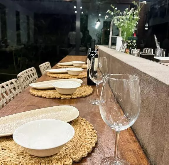 استراحتگاه Viscas Lodge