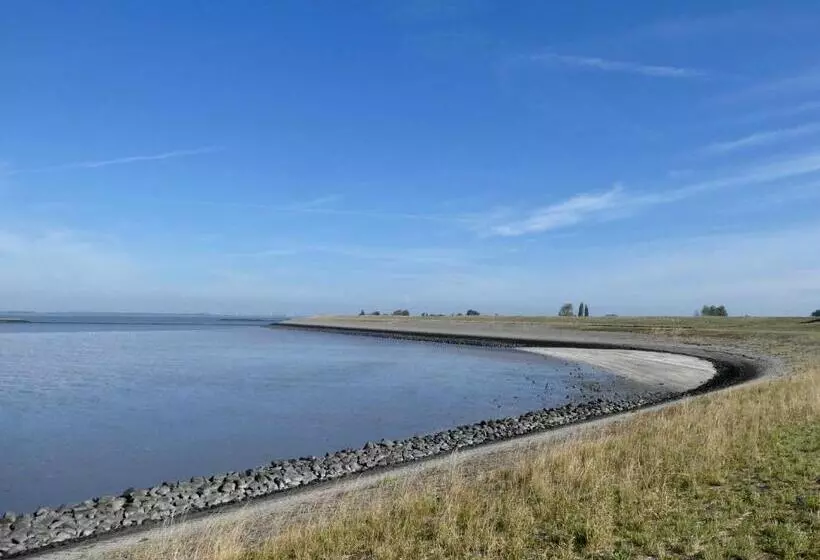 Aamiaismajoitus (B&B) Authentieke Privé Kamer Bij Karen