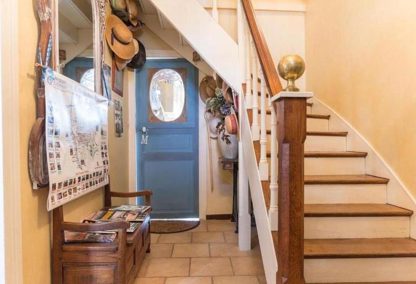 Bed and Breakfast La Maison Bleue