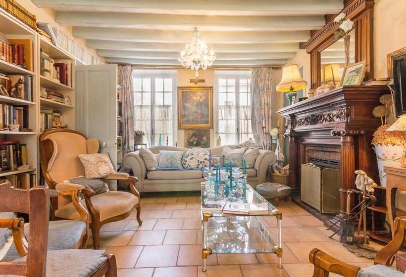 Bed and Breakfast La Maison Bleue