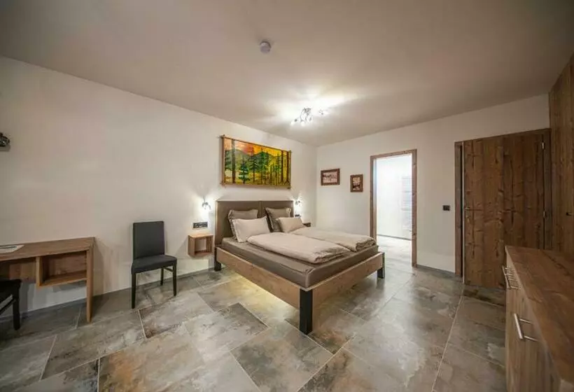 ベッドアンドブレックファースト Villa Valtin