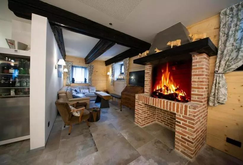 ベッドアンドブレックファースト Villa Valtin