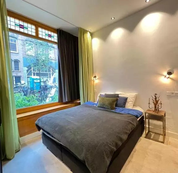 تختخواب و صبحانه Boutique Amsterdam