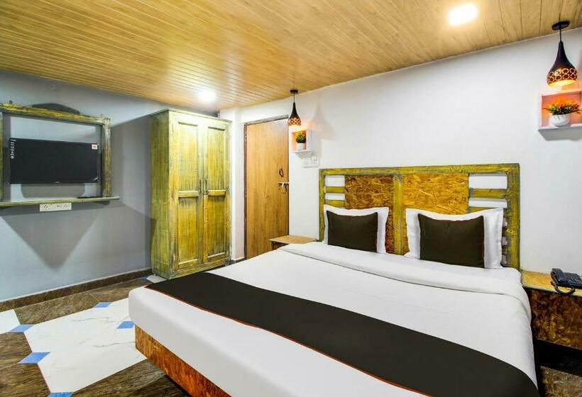 Hotel Collection O 702652  Atranga