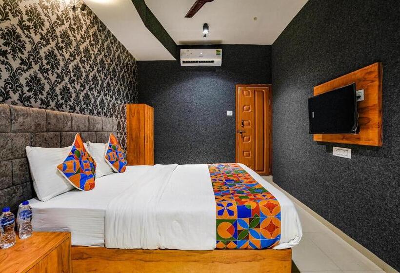 Fabhotel The Life, Surat Airport