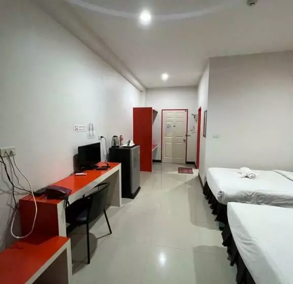 ホテル โรงแรมช้างใหญ่ใจดี