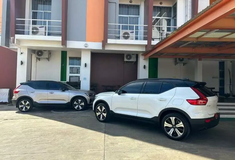 ホテル โรงแรมช้างใหญ่ใจดี